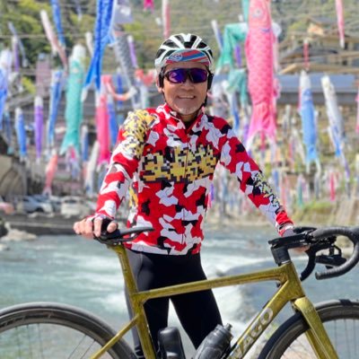 xdtFpacZI216121's profile picture. 