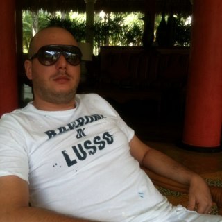 lorenzolamas12's profile picture. 