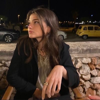 N11__96's profile picture. #IFNJ #3badi تنكمش الحياة و تتمدد على وفق شجاعة المرء.