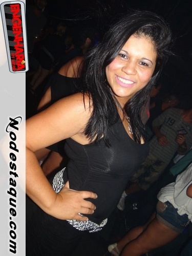 Você sorria, eu sorria tbm. Você chorava, eu chorava. Eu te amava, agora me amo.