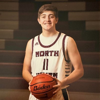 Basketball (#11) & Football (#4) North Haven High '24 CBA (AAU #33) 4.65w GPA // 6’1, 185 Basketball: SF,SG // Football: OLB,TE email: RDBernardo33@gmail.com