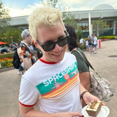 He/him | 🏳️🌈 | Theme Park Fan | Reader 📖 | Disney Fan | Senior Accountant for a Software Company