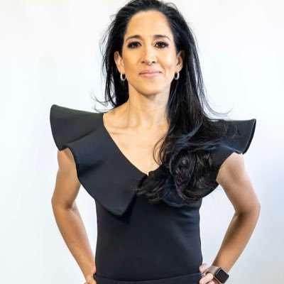 Ministra de Cultura. Mama,Fundadora Ballet Academy y YBP/Directora General INAC 2009-2014/ Maestra de Ballet Clásico ,Idealista ✨💞🌸.