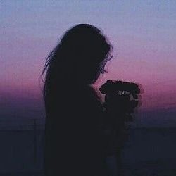 quotes_th0ughts's profile picture. 