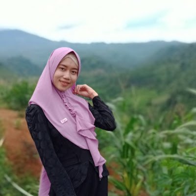 LestariGawit's profile picture. 