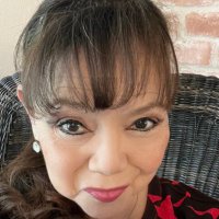 Laura B Martinez (@laurabrmartinez) Twitter profile photo