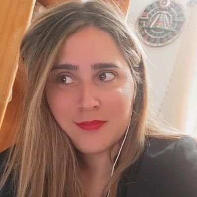 Soy la hija más retovada de Taú y Kerana.
Heredera de Caín ⚡ ❣️✖️ אָבִּיגאָיִיְל
