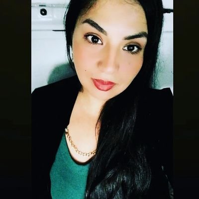Tens geriatría y urgencias💉
tratando de mirar más atardeceres q Netflix. 
madre de 3
Amo mi 🐕 
Mujer, amiga, madre! rompiendo ciclos! +empatia -prejucios❤