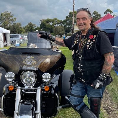 I’m an honest upbeat fun loving Aussie 🇦🇺🦘Biker 🏍🐶type of bloke, Who does Not suffer fools in his life, but is Positive and Optimistic, Always.!!!🤣🇦🇺🏍