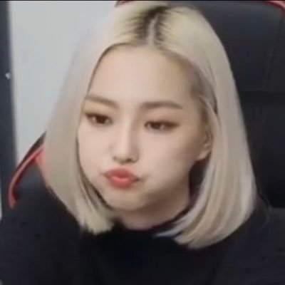 everything i tweet is almost always satire just scroll pls. yeeun, olivia rodrigo, and chappell roan fan account