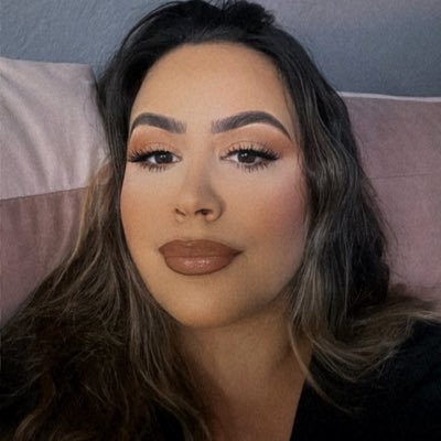 homeiraaa's profile picture. You asked for my hustle, I gave you my heart.