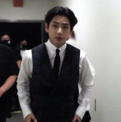 theuxnhmx1's profile picture. มันเป็นจังได๋ฮึคือดองแชทหมอคักพวกสู🫠