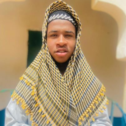 Allah 🙏🤲
Servant of most high
Gambian Muhammed Bah 
Proud Gambian 🇬🇲
Born and raise in Africa
Alhamdulilah