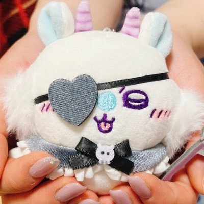 👑マルコとモモンガ👑関東でちい活してますが、大阪好きでよく出没します🩵ちいかわワンピ読売巨人軍⚾️ちいかわ→モモンガ🍑ONE PIECE→ボンちゃんマルコ🤍読売→#10#19#97🧡現地での交換募集もする趣味垢🙃供給過多に絶望しながら頑張る20↑の多趣味既婚社会人ﾃﾞｽ😌モモンガを推すなら、命懸けろよ！