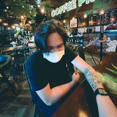 Graphic Designer and Video Editor at Bleed Esports | Worked with TNC, Smart Omega and Fnatic Dota 2.