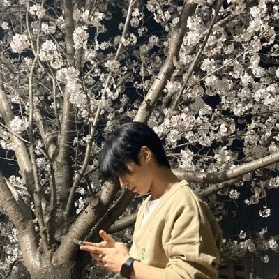 Bokunocrack's profile picture. YJ || 07 liner(18), bare with me while I try to cope with my age 😖