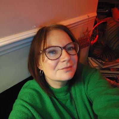 helenh75's profile picture. 