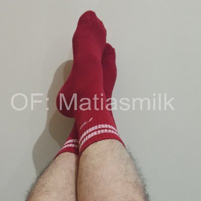 I am a playful boy, accommodating but dominant and cosplayer =)