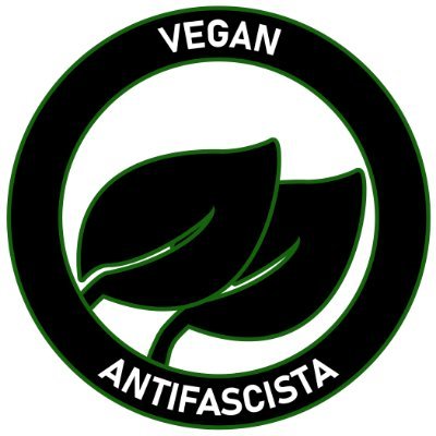 (he/him)
| Schalke/Aue | irgendwas mit IT | Fußball | Veganer Antifaschist💚🖤❤️

#Vegan