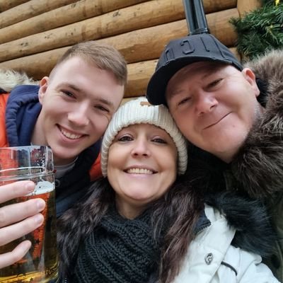 michelelacey01's profile picture. Best son ever, very proud mom, love all animals 🥰🥰, Respect to all armed forces past & present, proud to support our forces.....no dm's please i wont answer