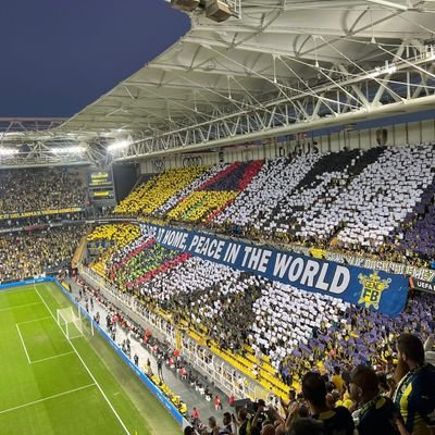 Kırmızı çizgim MUSTAFA KEMAL ATATÜRK ve Fenerbahçe.2 ogluyla birlikte kongre üyesi