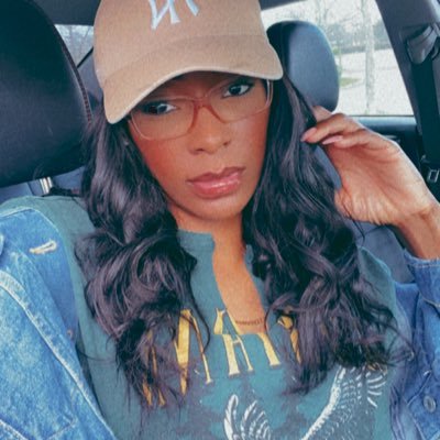 _VivaLaMissy's profile picture. 