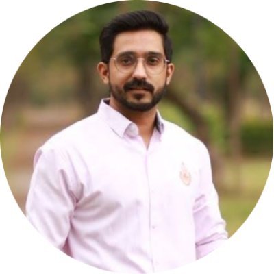Salu_s7r's profile picture. 👨‍💻 I've been coding for nearly 9 years. I'm a senior software developer who loves building full-stack applications & learning new technologies.
