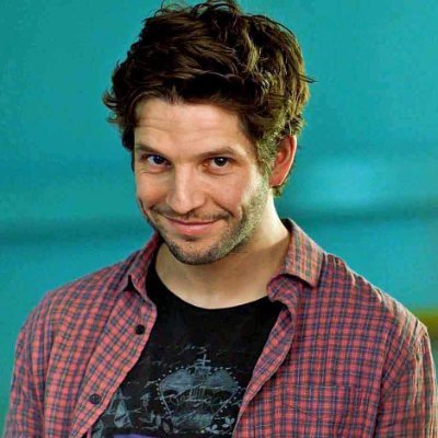 Fansite for actor @damienmolony since 2012 🎬📺Now appearing in #TheGreat @TheGreatHulu | #Brassic @SkyTV/@NOW | #TheSplit @BBCiplayer | #DerryGirls @Channel4