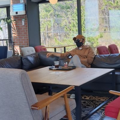 ofsp21's profile picture. 혼자놉니다