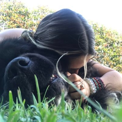 Ani_duke's profile picture. ●● Madura/Inmadura-Perfecta/Imperfecta-Llena/Vacia-Arriba/Abajo-Aqui/Allá-Rubia/Morena-Normal/Anormal. ●●