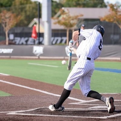 Rock Canyon HS ‘25
Slammers Givens
MIF
6”0/165