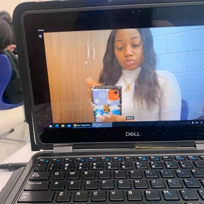 xoxo_robinnn's profile picture. 🪬🪬