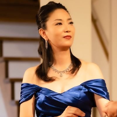 メゾソプラノ歌手。
応援してくださる方の公演情報リツイート大歓迎です！
チケットのご用命、個人レッスンのお問い合わせはDMからお気軽にお問い合わせください！