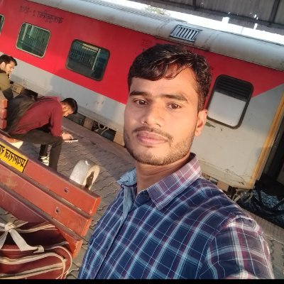 गावों की मिट्टी में उगा अंकुर, शहरी अबो हवा में प्रशासक होने के गुण सीखने लगा है... Work at Indian Railway 🛤
Learner by nature, study my profession