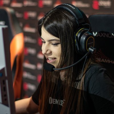 ✦ CS player
✦ Streamer at https://t.co/nnbo9xNUtF
✦ @HOLMEScsgo ❤️