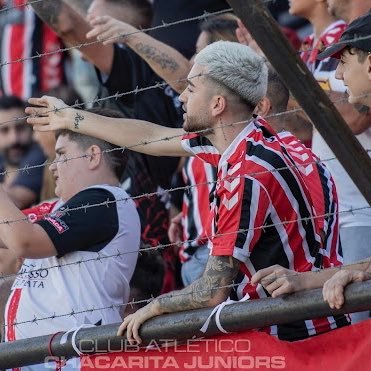 Hincha fanatico y socio N75854 del CAMPEÓN Y Sexto Grande CHACARITA JUNIORS🇾🇪