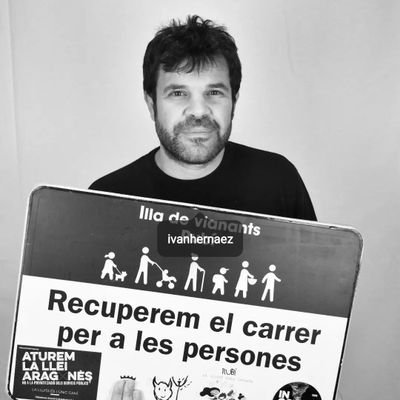 ivanhernaezg's profile picture. Socialment actiu. Educador social.