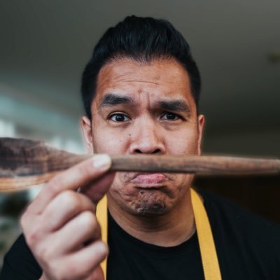 Hi, I’m Ajay 🙋🏻‍♂️ ⚡️Helping you find the best bites, recipes, kitchen products, and local businesses to cure your #hangryproblems. Find me on YT👇🏽