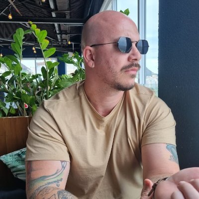 Analista de dados | Programação | BI
Transformando dados em decisões.
Graduando de análise e desenvolvimento de sistemas.