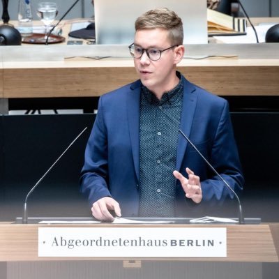 Weltverbesserer / Mitglied des Berliner Abgeordnetenhauses / innenpolitischer Sprecher @gruenefraktionb / direkt für den Friedrichshainer Nordkiez /🌻⚖️🌈✊