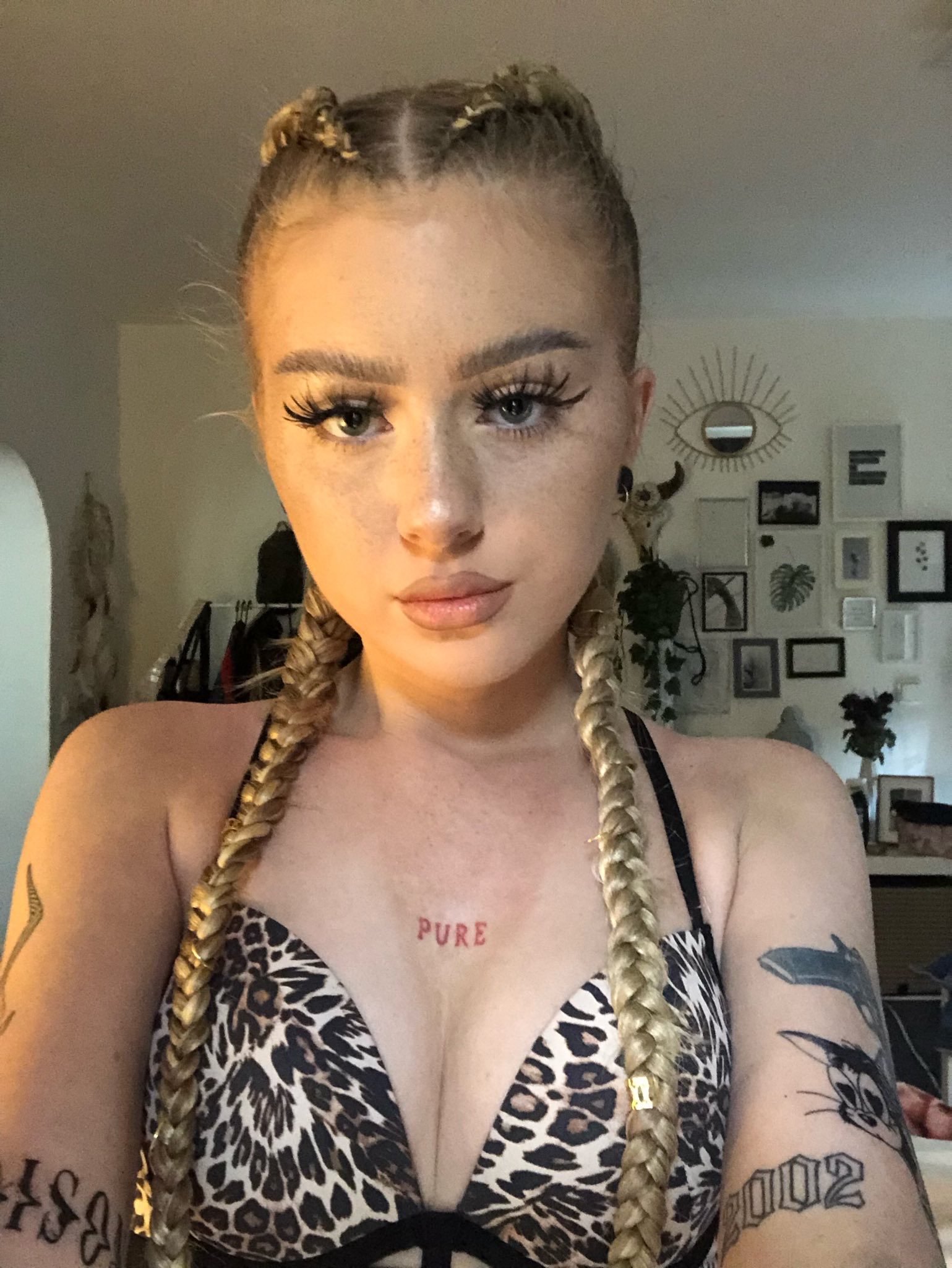 annagut29352768's profile picture. I like pizza on sundays
Backup acc, follow my main: @annagofficialy