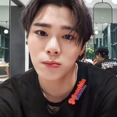 Moonbin32799039's profile picture. 
