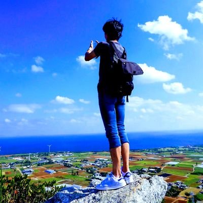 サザン大好きオヤジがついTwitter始めました。
10歳で初めて観たサザンに凌駕され早46年✨サザンと共に今を生きています。もちろんSAS応援団!無言フォローお許しをm(_ _)m
皆様のツイートを楽しく拝見させていただいております。
沖縄と珈琲が大好き☕
#サザンオールスターズ
#沖縄
