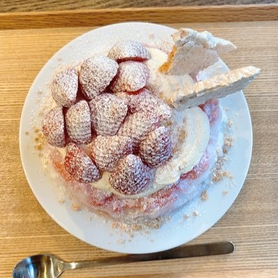 PkS2cdt's profile picture. 色々見てます。NEWID 皆んなその中でもパクヒョングン!リツイート、引用リツイートする場合あります。