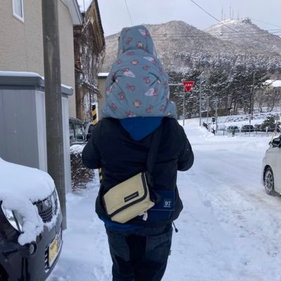 釣りが好きなそこら辺の人。ソルトライト、ロック、渓流トラウト、海鱒、ヒラメ…あたりやったりやらなかったり。Twitterほぼ見るだけの人になりつつある。