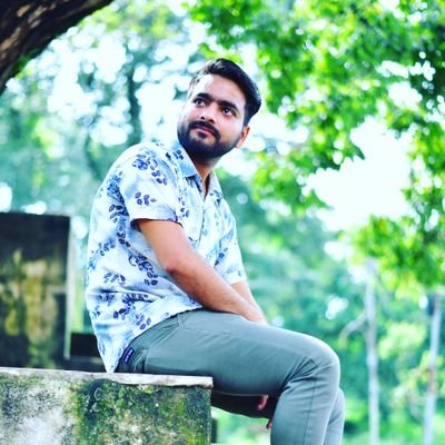 घर~सिन्धुली,गाउँले केटो सबै थरी tweets लेख्छु ।
Tweets हरु  @pra_kash5
Facebook - https://t.co/JgPk8f7MDG
mention for followback. #दारी_ग्याङ