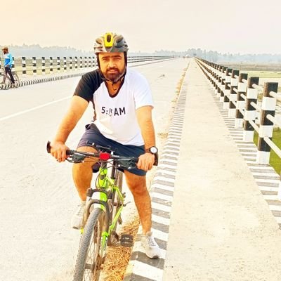 जिन्दगी  नेपाल मै मज्जाले चलिराछ !
असल बन्न प्रयासरत् ।
❤️ToRide
#Cyclingjindagi
CricketLover