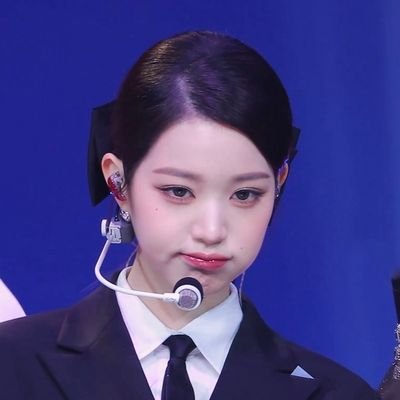 ウォニョン愛好家 祝19歳！ IVEウォニョンが“奇跡の10頭身”で披露したおしゃれ私服