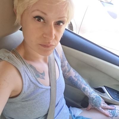 tattooedlady333 Profile Picture