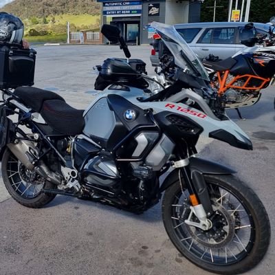 AndrewFileman's profile picture. Everything